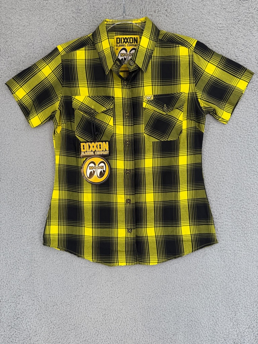 DIXXON Moon Men’s Medium short sleeve button down plaid shirt Yellow & Black